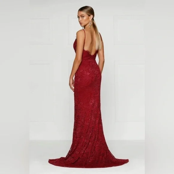 Alamour the Label Layali Dress in Red - Picture 4 of 10